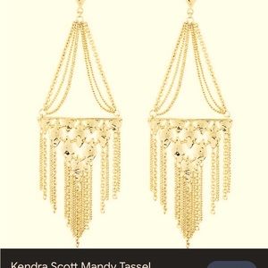 Kendra Scott Mandy Chandelier Earrings. Never worn. Gold